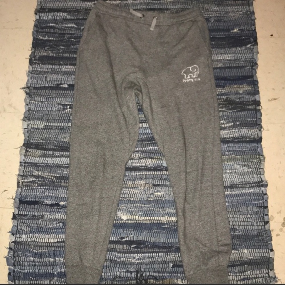 3/$15💸Gray Ivory Ella Joggers